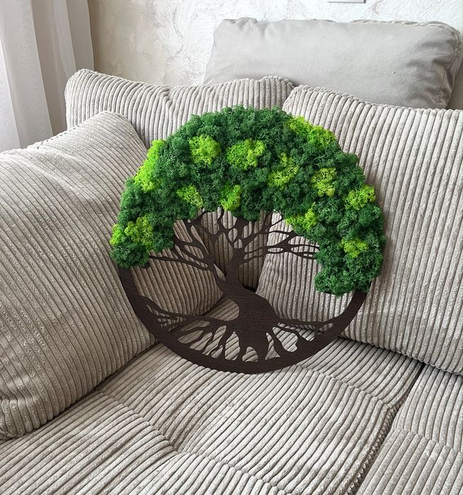 Дървото на живота със скандинавски мъх