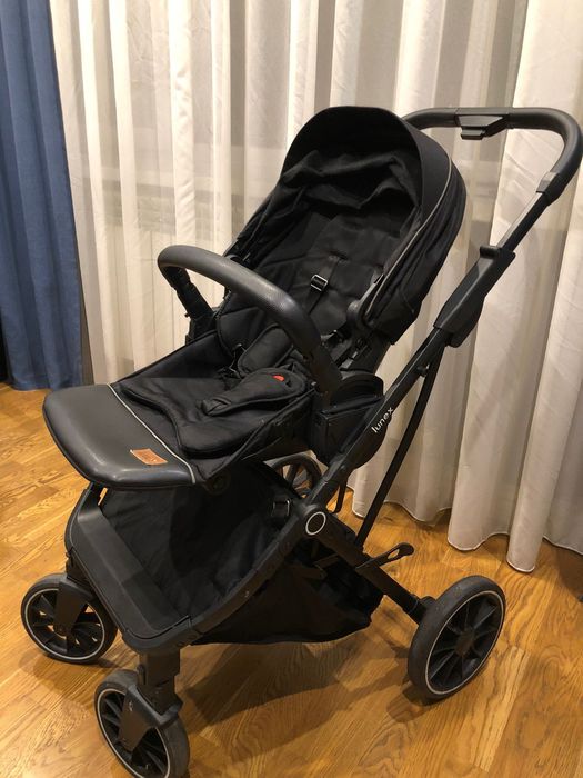 Коляска в отличном состоянии