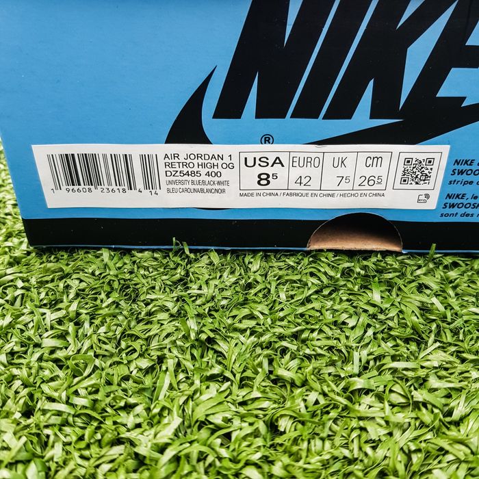 Nike Air Jordan 1 UNC Toe