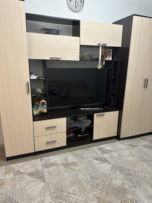 Диван и стенка для гостиной и детской