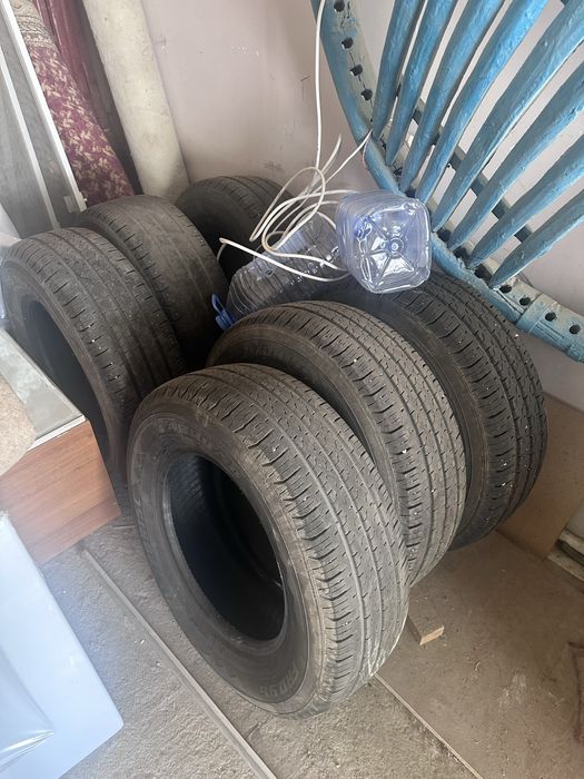 Шина покрышка 215 70 r15c