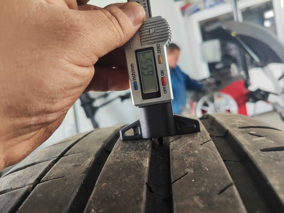 2бр.летни гуми 235/35/20 Michelin