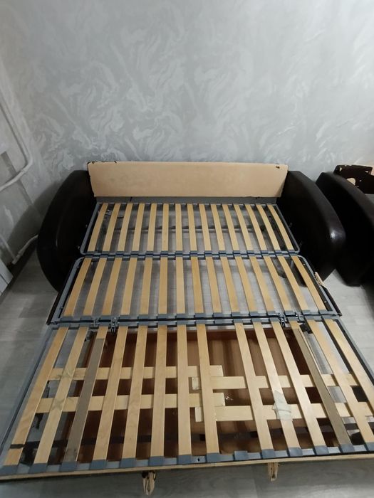 Продам диван. 3 и 2