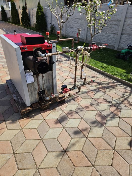 Vând centrala   viadrus 50 kw