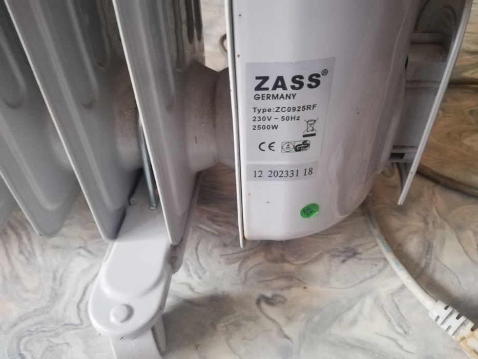 Продам б/у маслянный, электрообогреватель ZASS