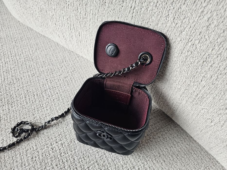 Дамска чанта CHANEL