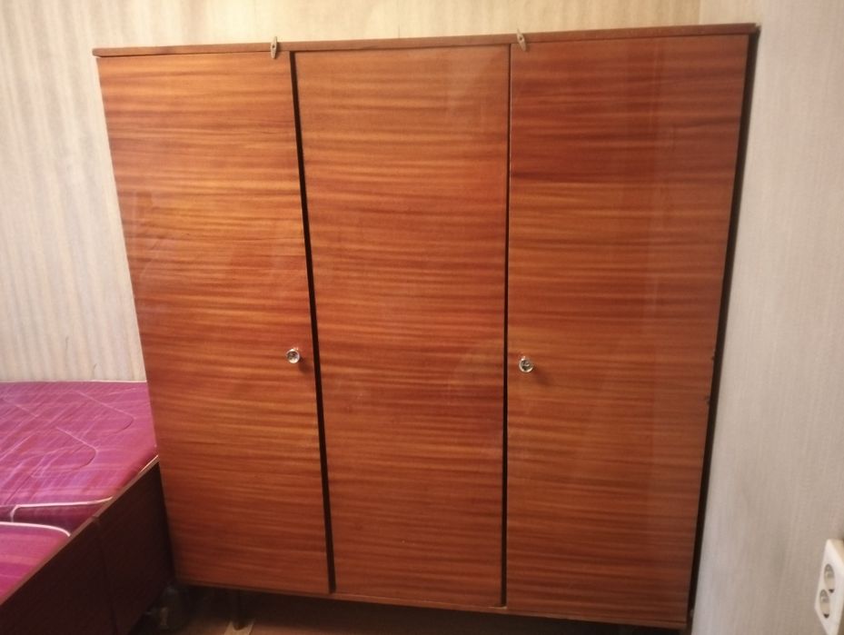 шкаф быстро отдам самовывоз