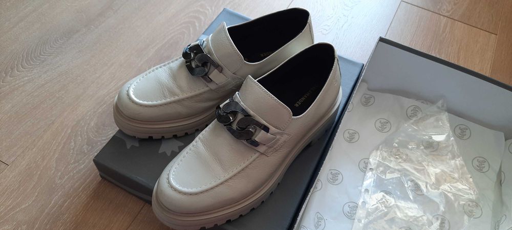 Дамски обувки Salamander