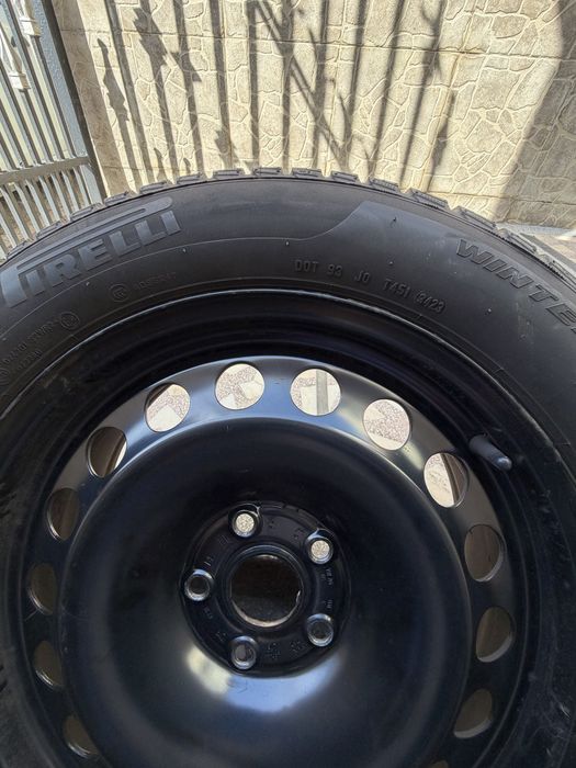 Vand cauciucuri cu jante pe 17inch