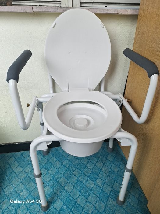 Тоалетен стол ползван