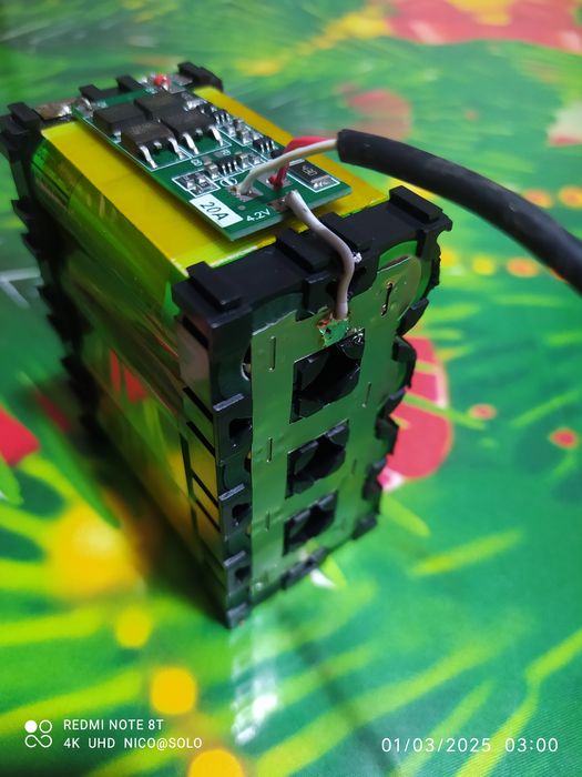 Изработвам батерии за лодки .