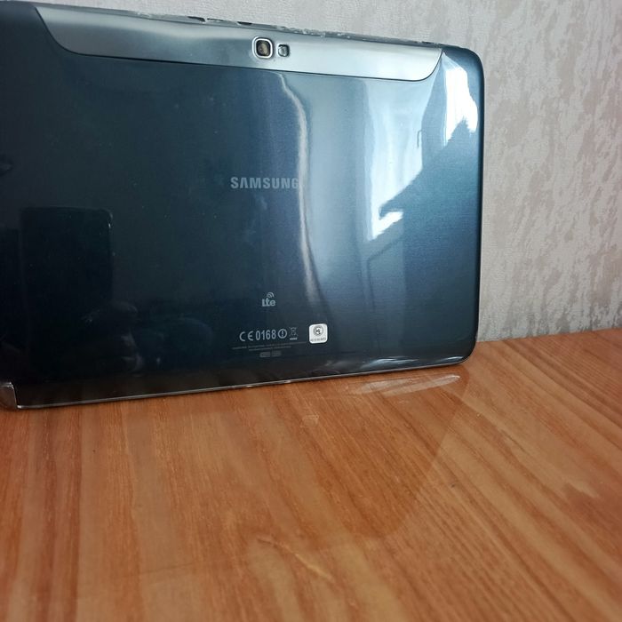 Планшет Самсунг 10.1