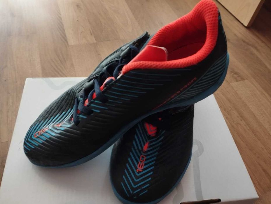 Детски футболни стоножки