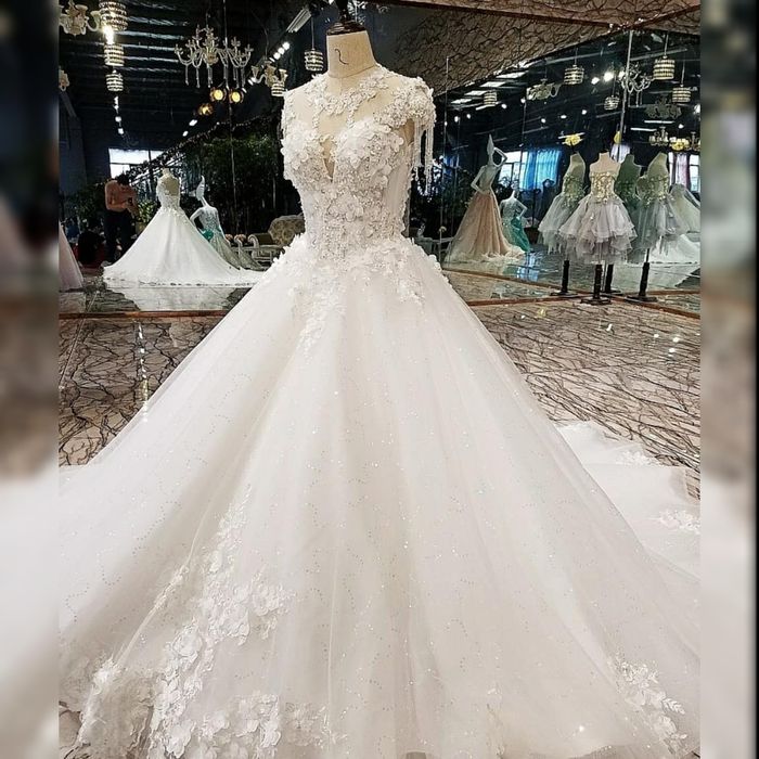 Свадебное платье