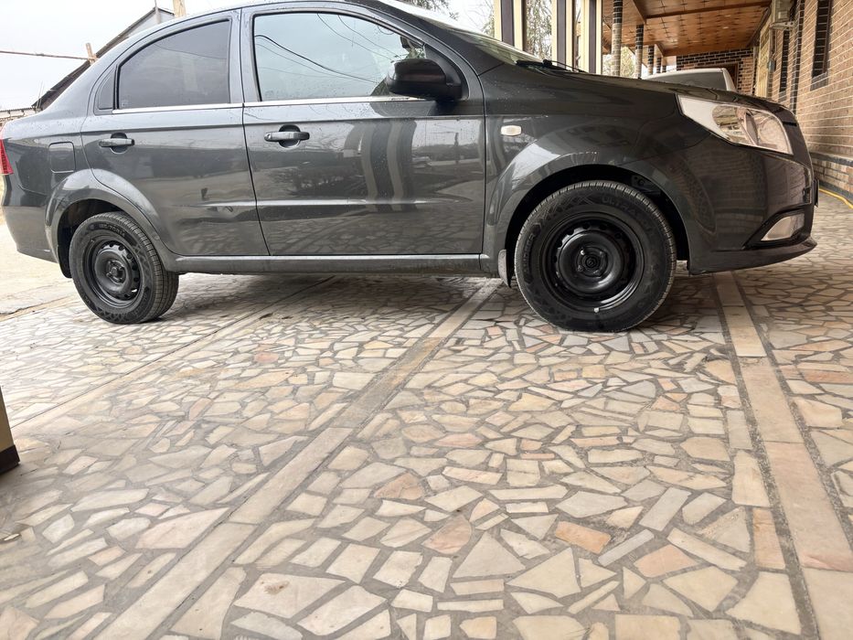 Нехиа 3 сотилади холати яхши