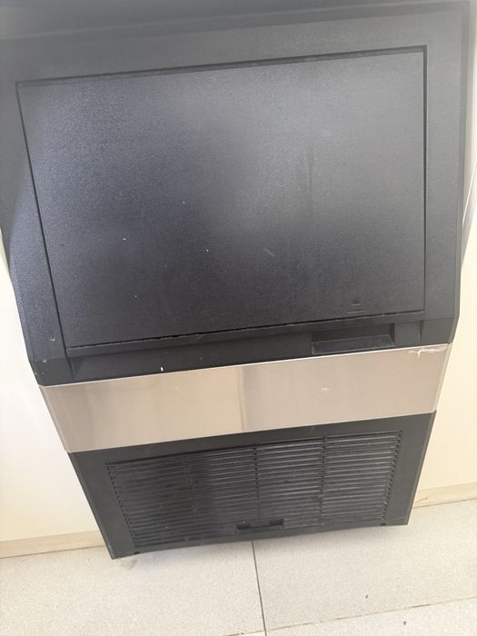 Продам комплект оборудования для кафе / кухни