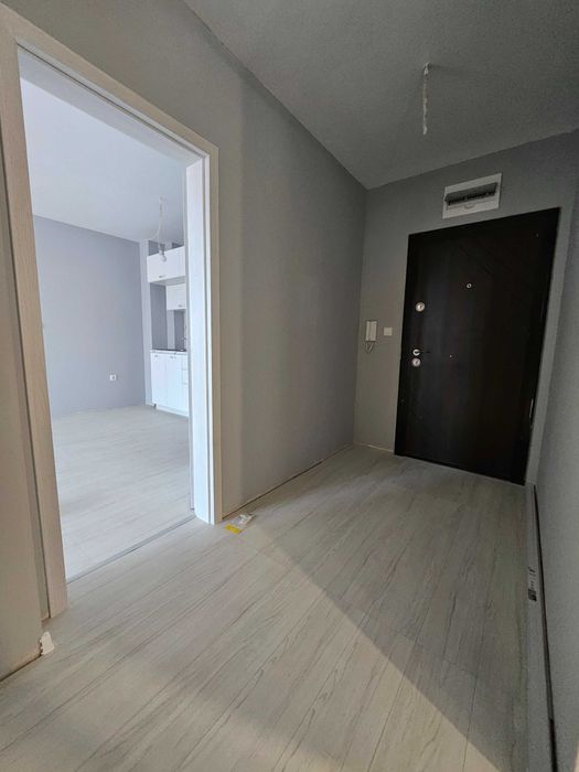 Продава се Тристаен апартамент в Пловдив, Остромила - 80 кв.м за 1988 €/кв.м - Снимка #10