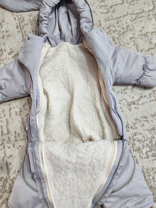 Продам детский комбинезон