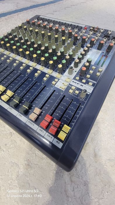 “Soundcraft MFX8/2 original mikser sotiladi”