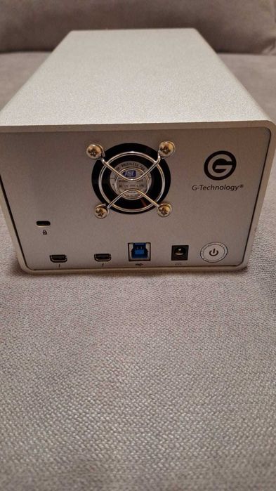 carcasă G-RAID cu Thunderbolt și USB 3, destinată pentru 2 HDD-uri