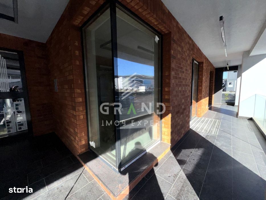 Spațiu Comercial 120Mp | 4 Incăperi | 3 Bai | Terasă 20Mp | Parcare