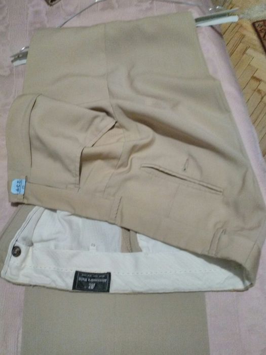 Costum Alessandr.Rutti ,lana subtire ,cu vesta bej,nr.52