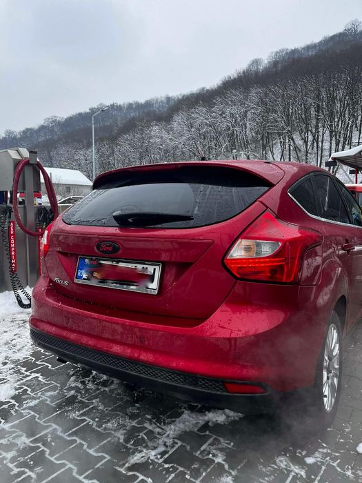 Ford Focus mk 3 Titanium + inca un set de jante pe 17”