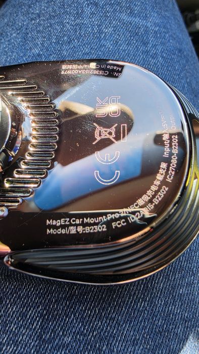 Pitaka Mag Ez incarcator wireless