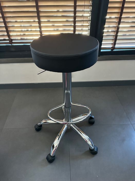 Бар Стол на колелца (хром) + 24м гаранция и безплатна доставка