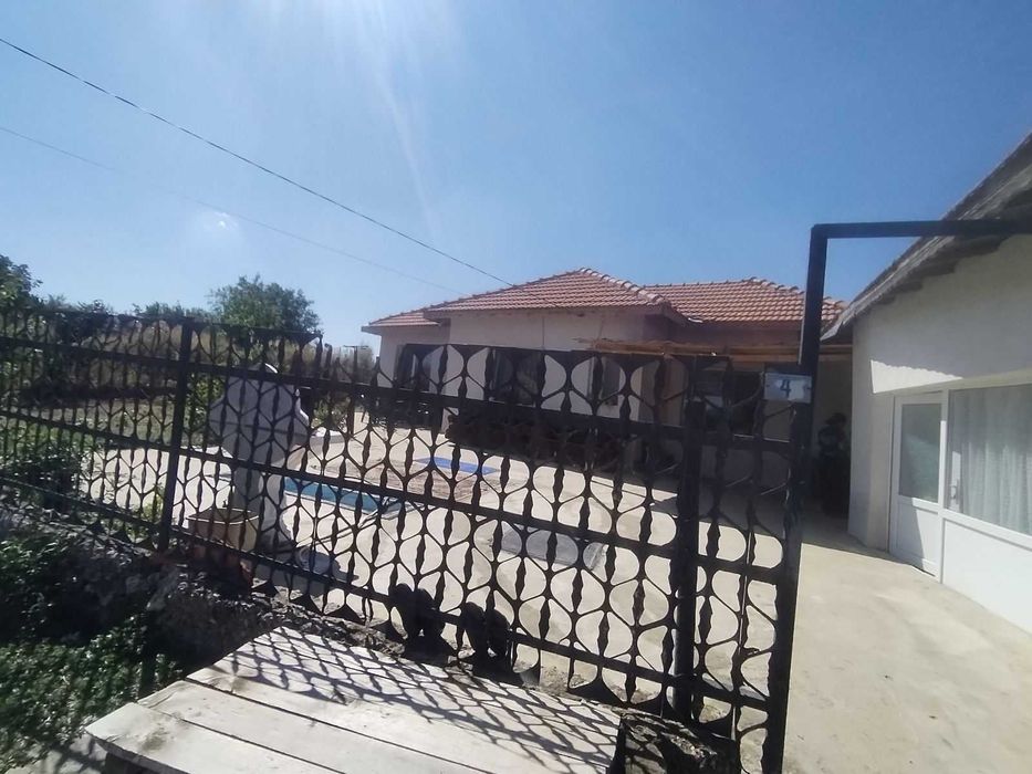 Топ цена! Модерна селска къща в Лъвино, готова за вас!