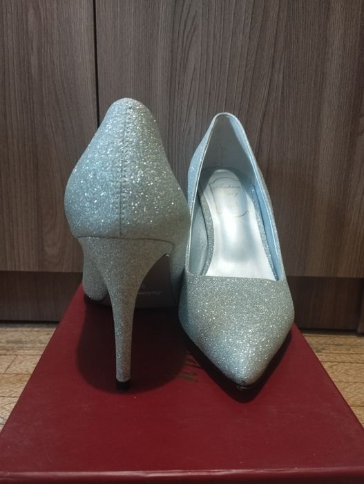 Продам Туфли классика