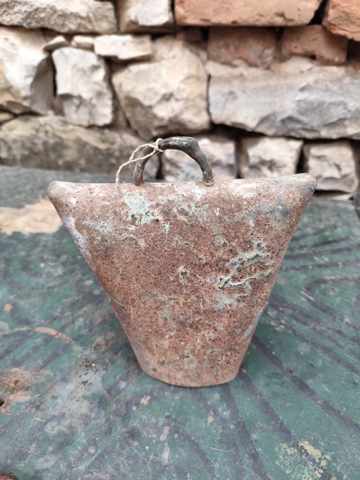 Стара метална хлопка