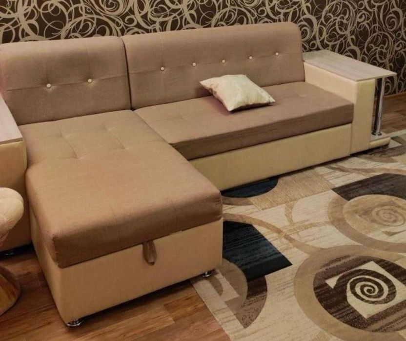 Диван в хорошем состоянии