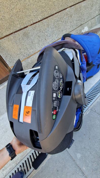 Mutsy EVO 3в1 и стол за кола Cybex T i-size
