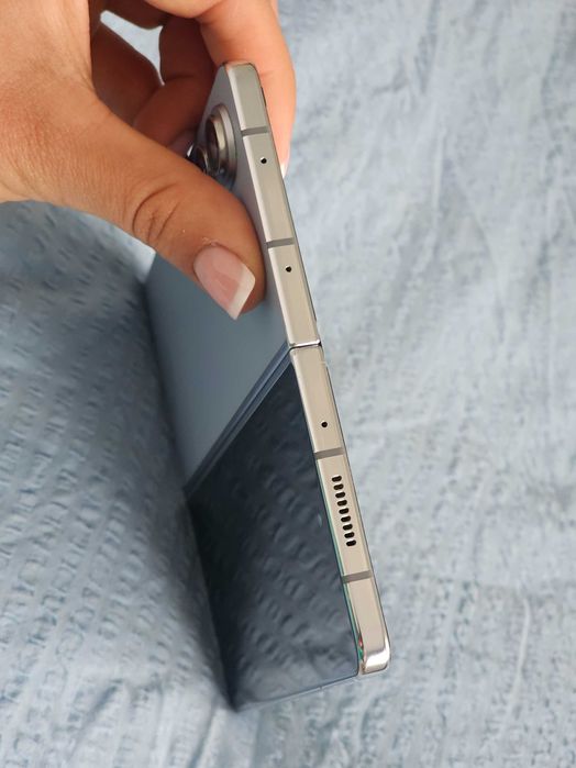 Samsung Z Fold 5