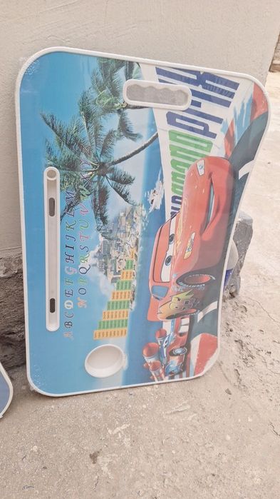 Bolajonlar uchun parta skidkad