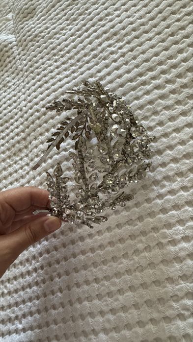 Диадема 60 000 сум