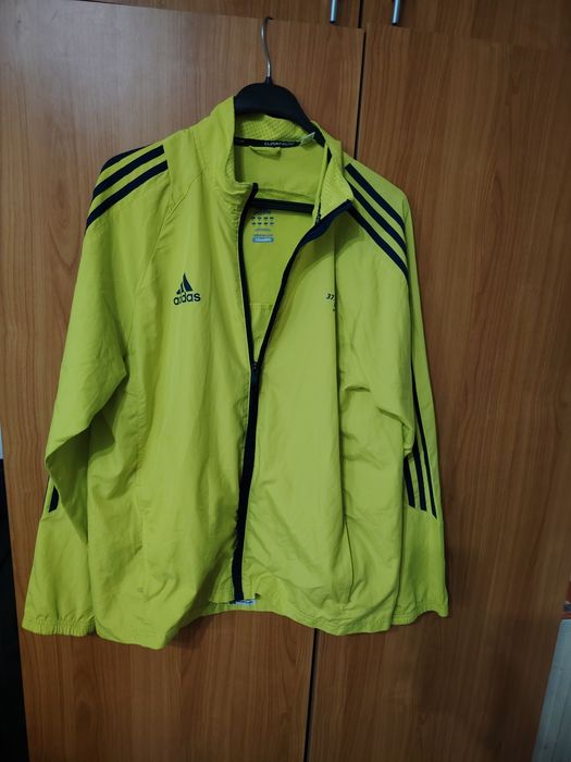Vînd bluza trening Adidas  ,Climaproff mărimea L