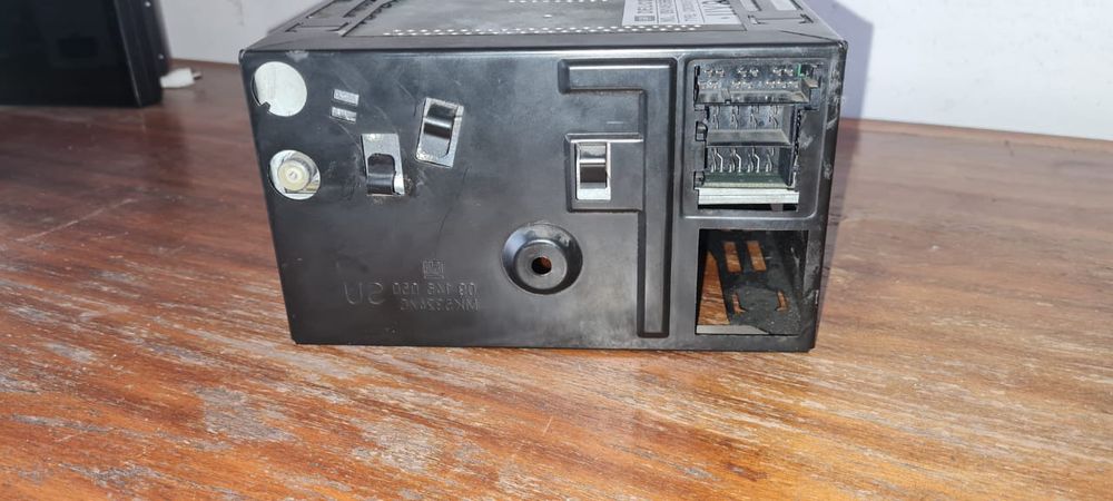 Продам магнитолу opel omega B 2000г.