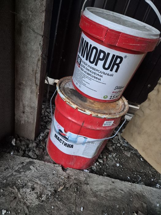 Краска резиновая и мастика