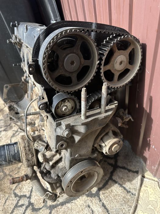 Продам двигатель от Mazda tribute объем 2.3