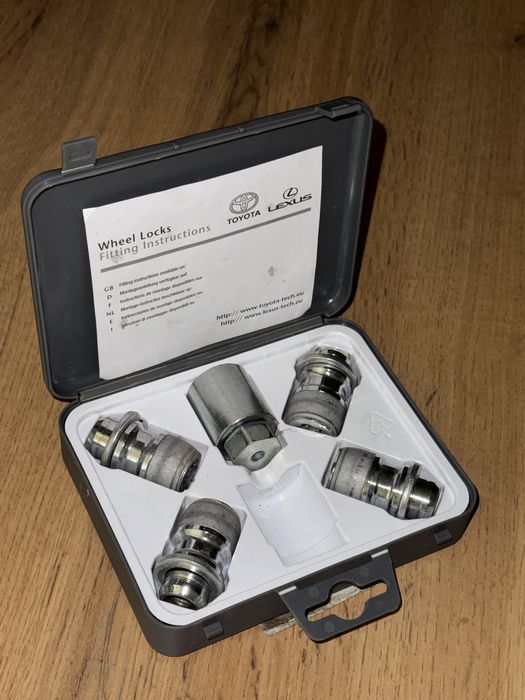 Секретки на Tayota-Lexus