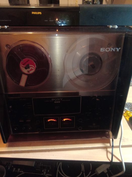 Magnetofon Sony TC 377