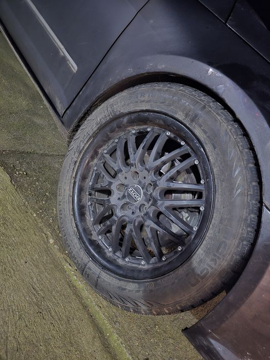 Vând cauciucuri 235/55 R18 104R XL MS