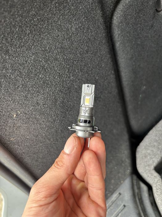 Vand becuri led H7