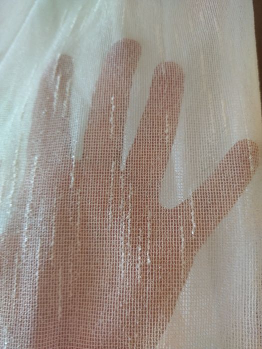 Красиво бяло перде