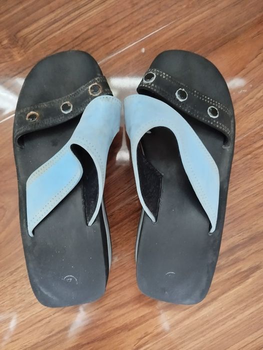 Обувь женская отдам