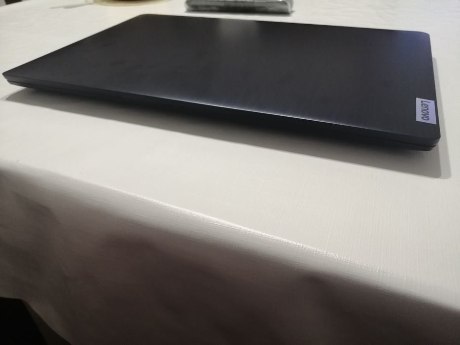 Лаптоп Леново ideapad 3