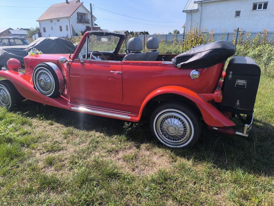 Beauford tourer ( mașină epocă)