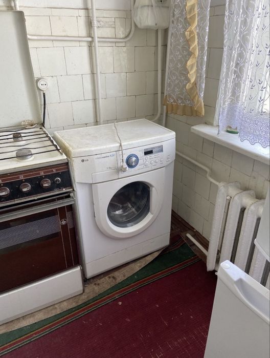 Продам 2 комн квартиру район Северного